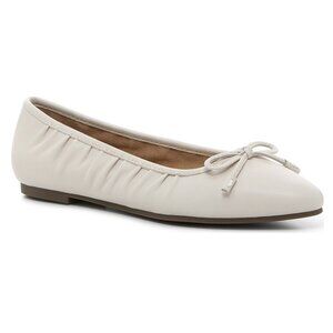 NEW in Box (NIB) Kelly & Katie Jayla Ballet Flat Ivory Sz 8.5